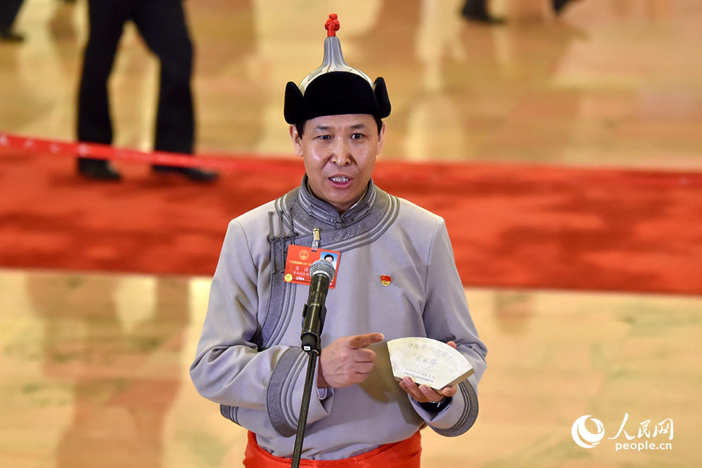 第四場(chǎng)“代表通道”開啟：全國人大代表接受采訪