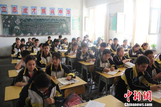 中國將繼續加大義務教育投入 重點向農村等地傾斜
