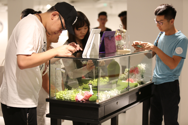 可穿戴設備新貴：珠寶首飾的智能化之路
