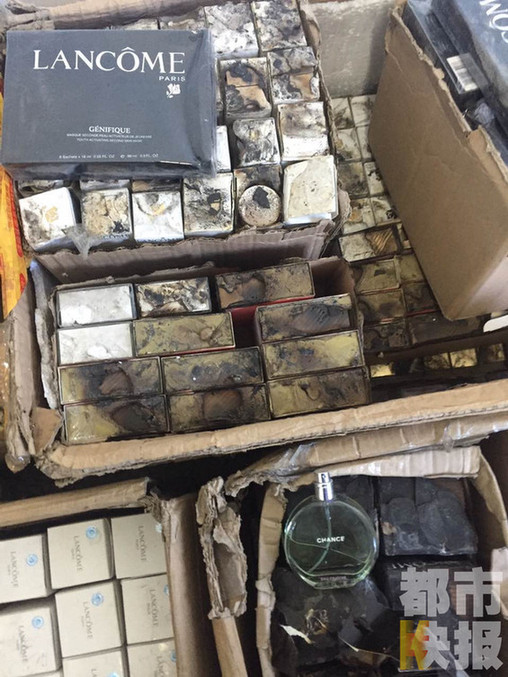 名牌化妝品跳樓價幾十塊？ 一查全都是假貨！