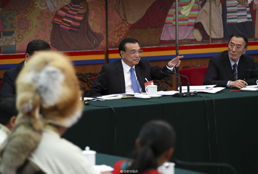李克強參加西藏代表團審議：民族團結要像糌粑和糍粑那樣捏成團、聚成團、抱成團