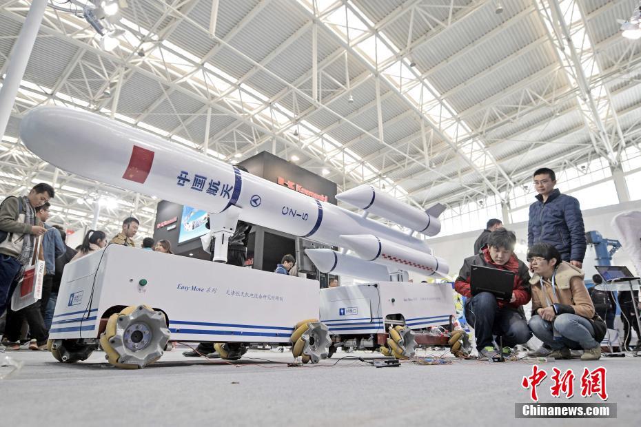 中國最大機器人展在天津舉行