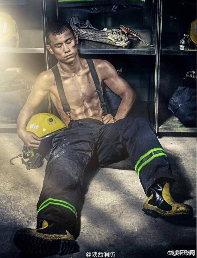 中國消防員臺歷在日本狂吸粉 被贊太帥了