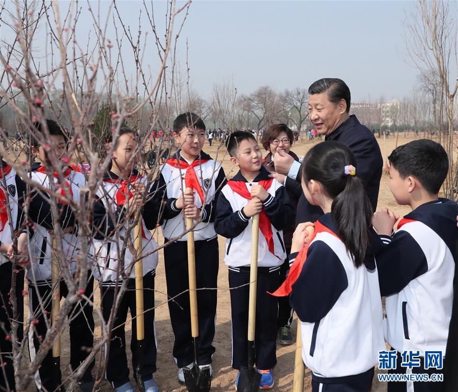 黨和國家領導人參加首都義務植樹活動