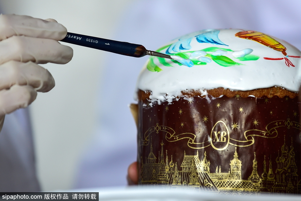 俄羅斯復活節蛋糕制作過程 香甜美味擋不住