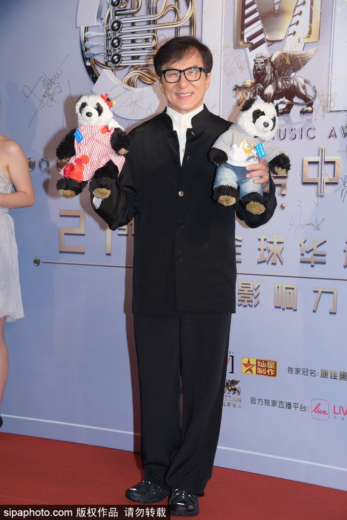 香港Channel V盛典眾星云集 成龍、大張偉、范瑋琪盛裝出席