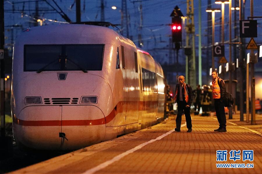 德國一快速列車在多特蒙德中央火車站發生出軌事故