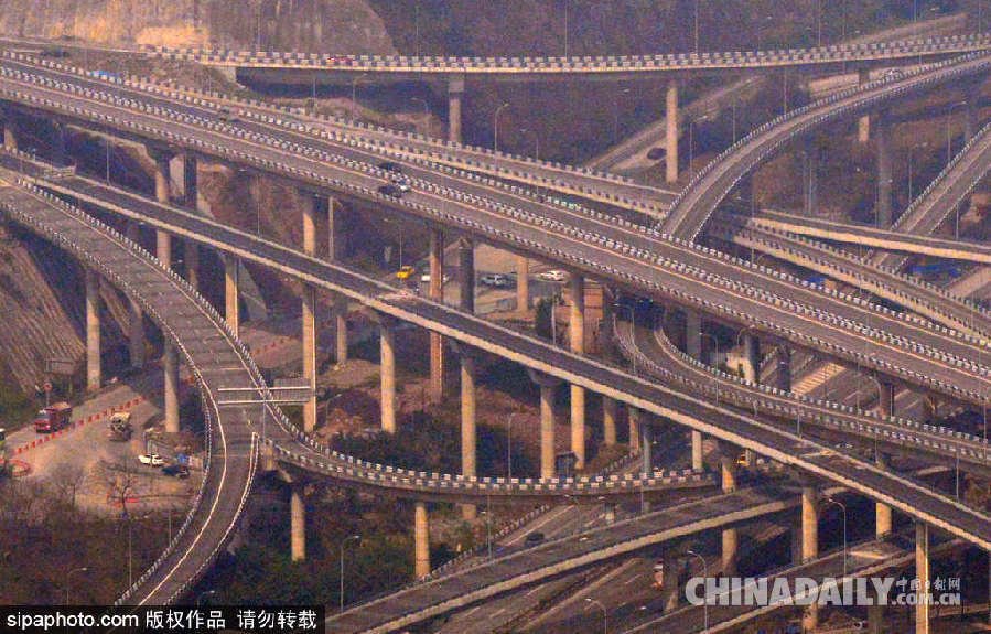 導航看哭車主看暈！重慶最復雜立交橋壯觀無比