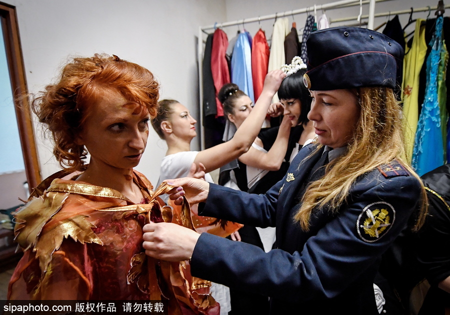 不輸超模！俄羅斯女子監獄舉行時裝秀