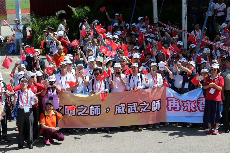 海軍遼寧艦編隊離開香港 香港特區政府舉行隆重歡送儀式