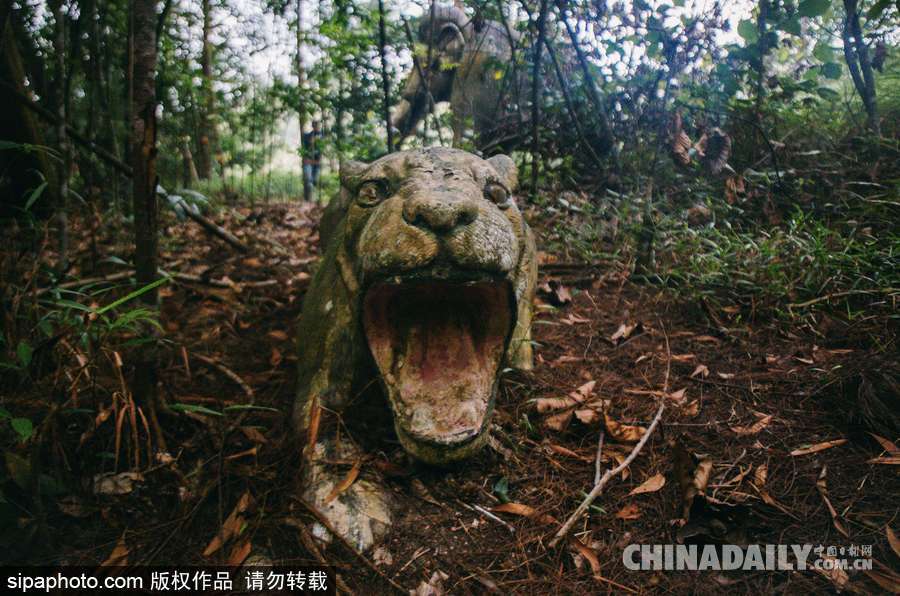 馬來(lái)西亞廢棄主題公園 似現(xiàn)實(shí)版侏羅紀(jì)公園