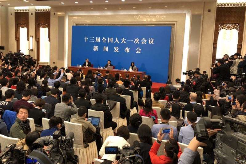 十三屆全國人大一次會(huì)議舉行新聞發(fā)布會(huì)
