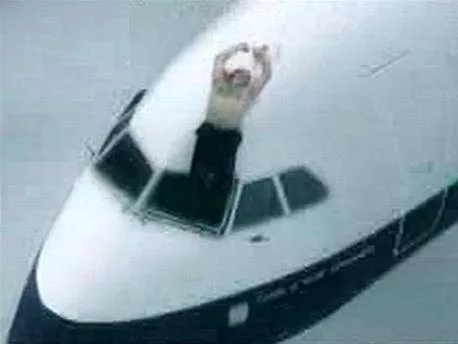 川航機長回憶生死備降驚魂一刻，這波操作簡直是奇跡！