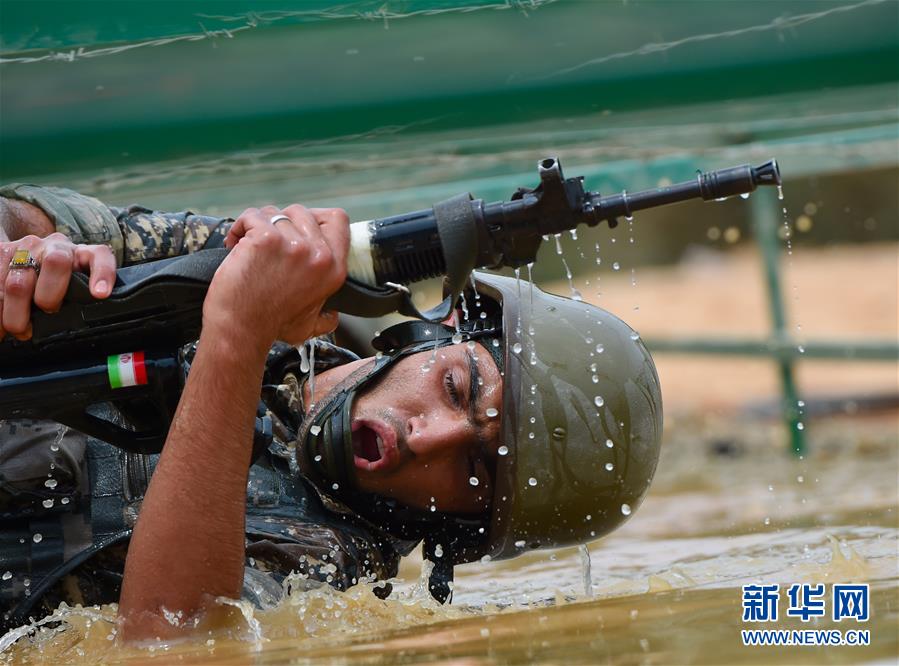 中國參賽隊獲“國際軍事比賽－2018”海上登陸賽求生賽團體第一