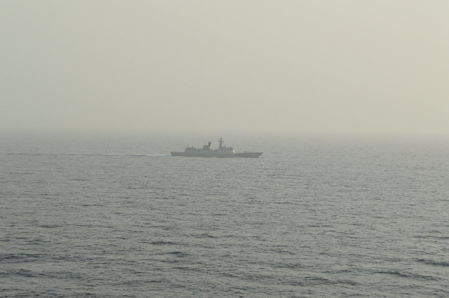 中國(guó)海軍濱州艦亞丁灣護(hù)航：如遇緊急情況，可隨時(shí)呼叫