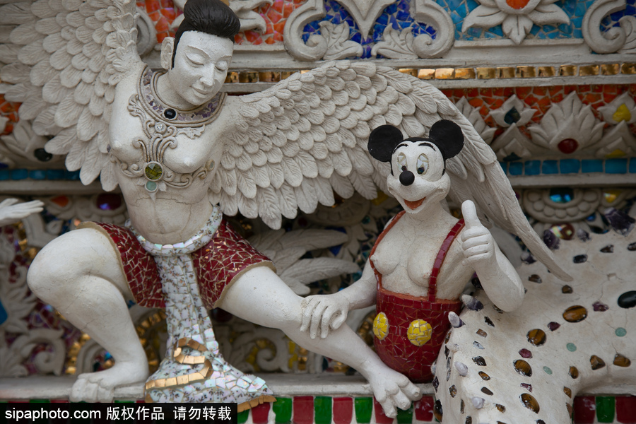 泰國(guó)曼谷一廟宇驚現(xiàn)超人、皮卡丘等動(dòng)漫雕像 跨界裝飾創(chuàng)意無(wú)窮！