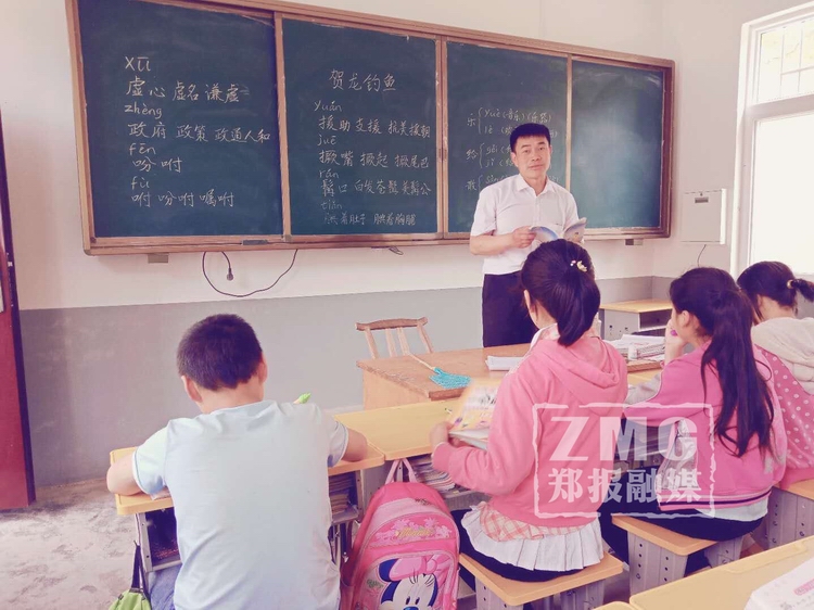 扎根深山17年！河南教師張玉滾入選2018全國教書育人楷模