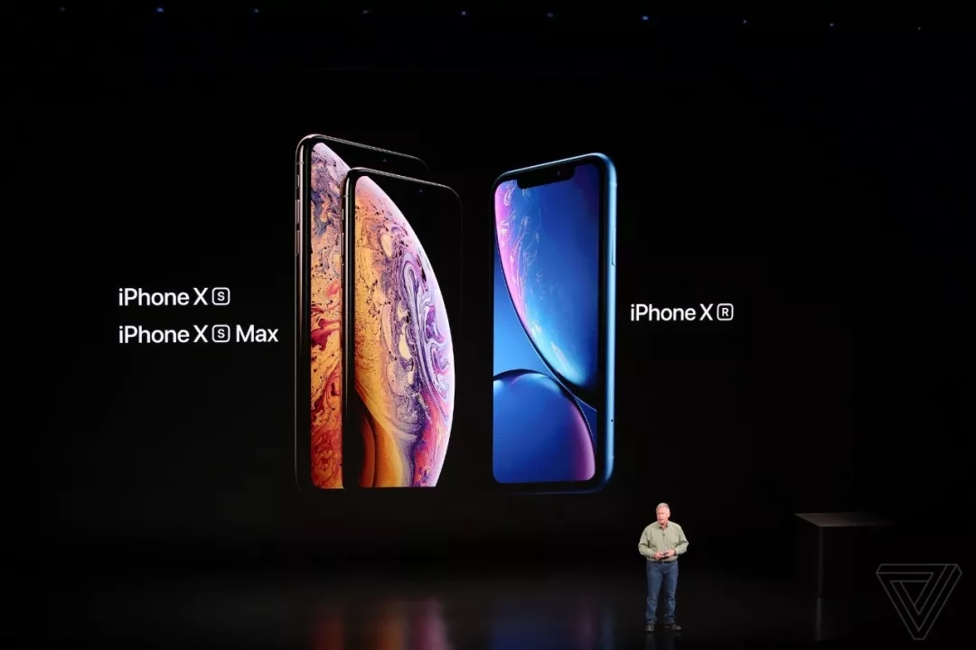 iPhone Xs怎么念才地道？蘋果萬(wàn)元手機(jī)太貴，不如學(xué)英語(yǔ)