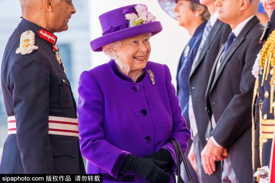 荷蘭國王攜王后對英國倫敦進行國事訪問 英國女王出席歡迎儀式
