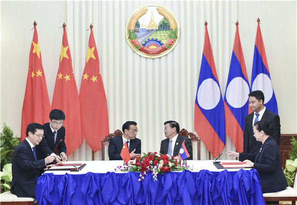 李克強(qiáng)總理正式訪(fǎng)問(wèn)老撾 雙方將穩(wěn)步推進(jìn)中老鐵路等大項(xiàng)目建設(shè)